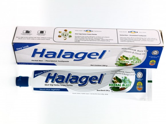 Зубная паста Halagel с мисваком и каменной солью 200 гр